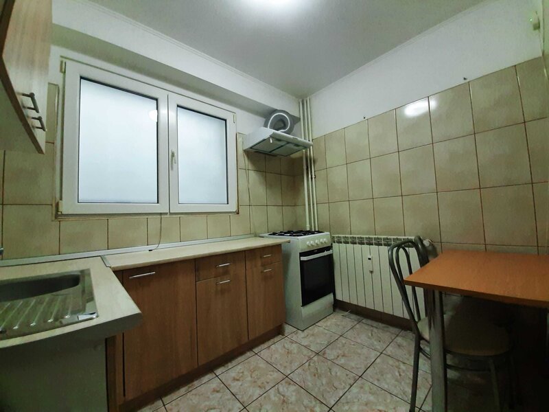 Drumul Taberei, Favorit, Metrou, bloc tip P,